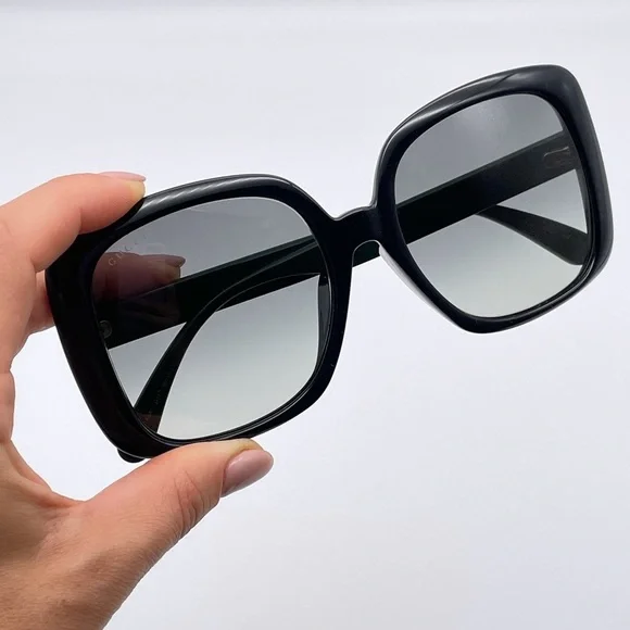 BRAND NEW GUCCI GG0714SA 001 Square Women Sunglasses - Picture 4 of 13